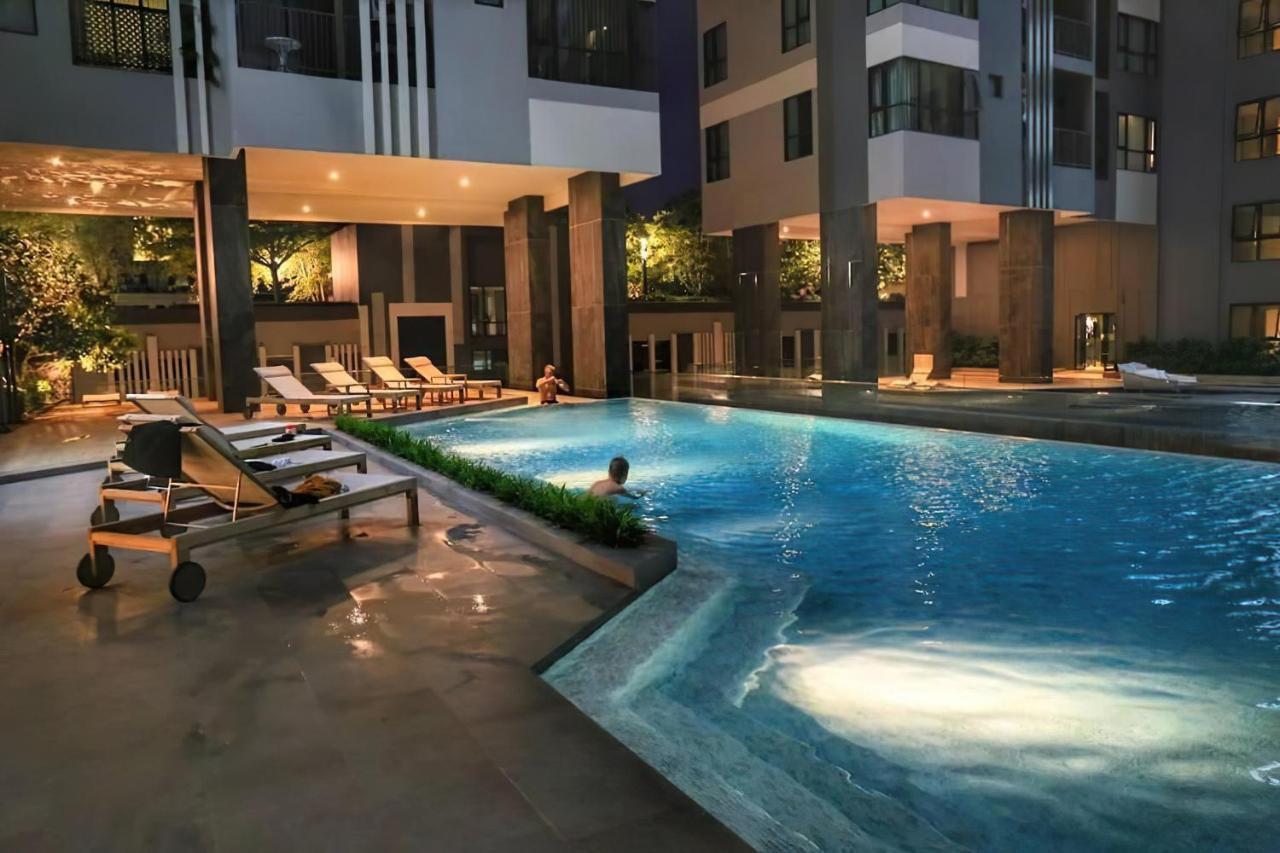 Апартаменты Great Location With Infinity Pool - Central Паттайя Экстерьер фото
